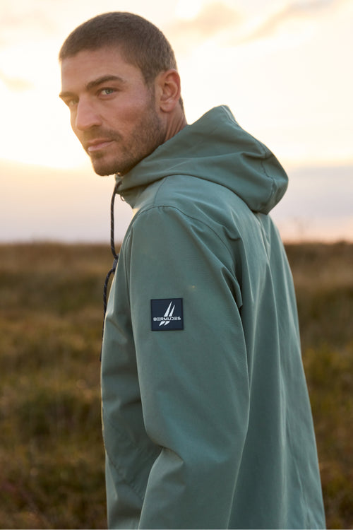 Das Model ist 1,90 m groß und trägt Größe L. - Armor-lux - 1